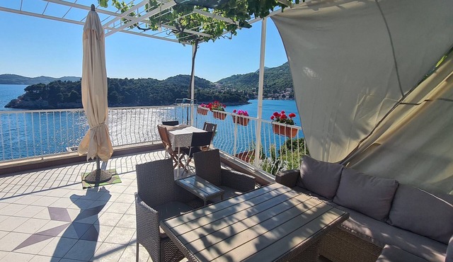 Apartments Matea - Studio with Sea View