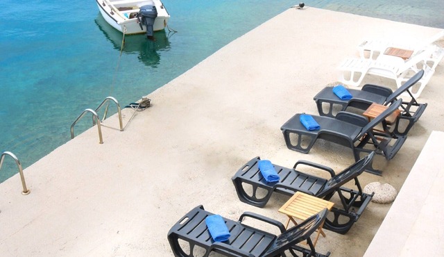 Apartments Melany - One Bedroom Apartment with Shared Terrace and Sea View