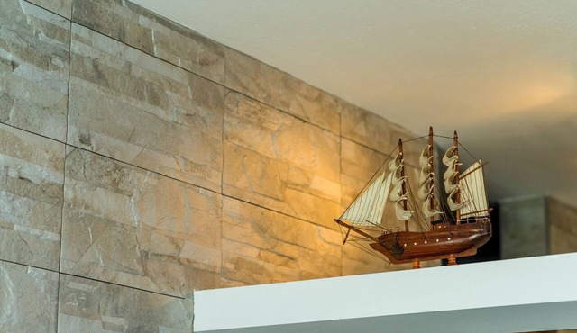 Apartments Melany - One Bedroom Apartment with Shared Terrace and Sea View