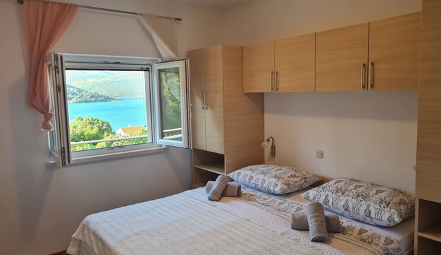 Apartments Memunić - Superior One Bedroom Apartment with Balcony and Sea View