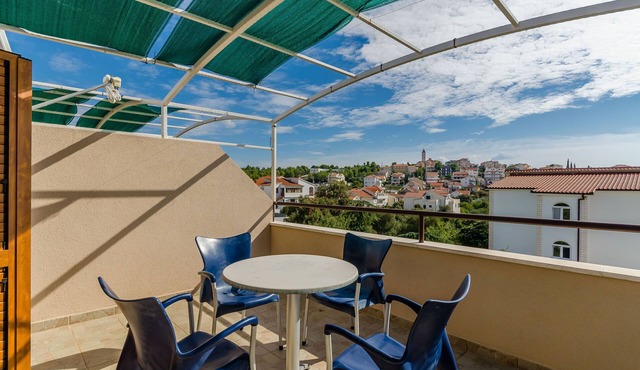 Apartments Milivoj (34421-A3) - Seget Vranjica
