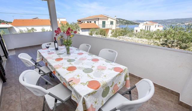 Apartments Mirta (22751-A1) - Razanj