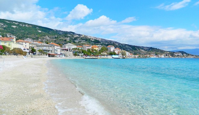 Apartments Mladen (63011-A2) - Baska - island Krk