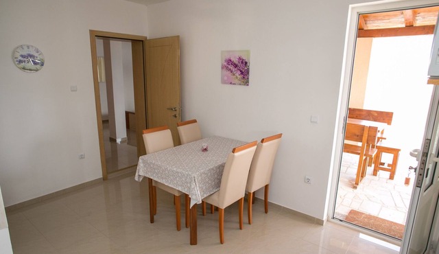 Apartments Nedjeljko (26941-A1) - Zubovici