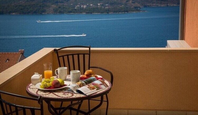 Apartments Nina - Two-Bedroom Apartment with Balcony and Sea View (Orašac)