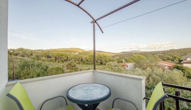 Apartments Oliva (10981-A2) - Maslinica