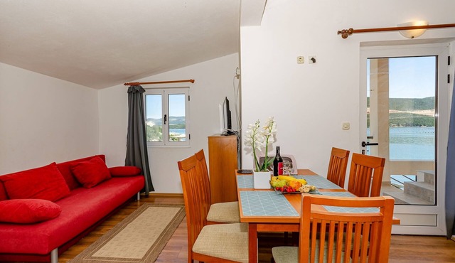 Apartments Oliver (52861-A1) - Putnikovic