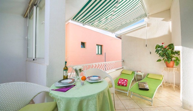 Apartments Palmina (110831-A4) - Makarska