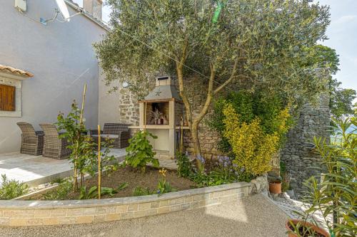 Apartments Petina
