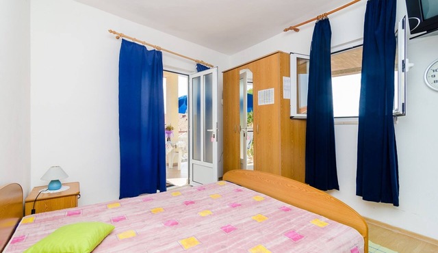 Apartments Rašica Molunat - Studio 16