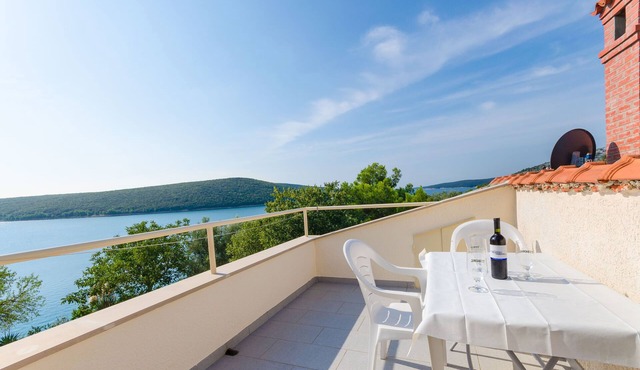 Apartments Ratko (70161-A3) - Rakalj
