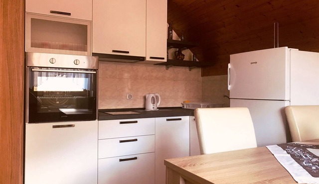 Apartments Renata (80671-A2) - Smoljanac