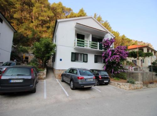 Apartments Roza 1-2