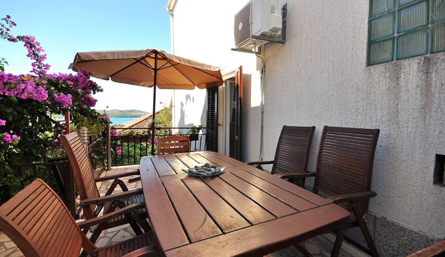 Apartments Ruzarija (42841-A1) - Trogir