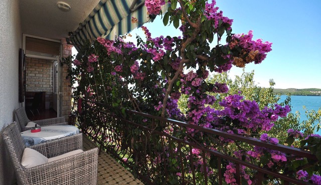 Apartments Ruzarija (42841-A2) - Trogir