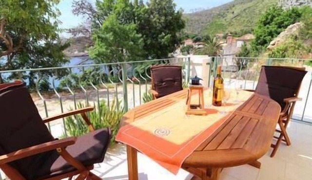 Apartments Seafront Silence - Studio Apartment with Terrace and Sea View