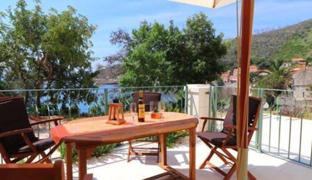 Apartments Seafront Silence - Studio Apartment with Terrace and Sea View