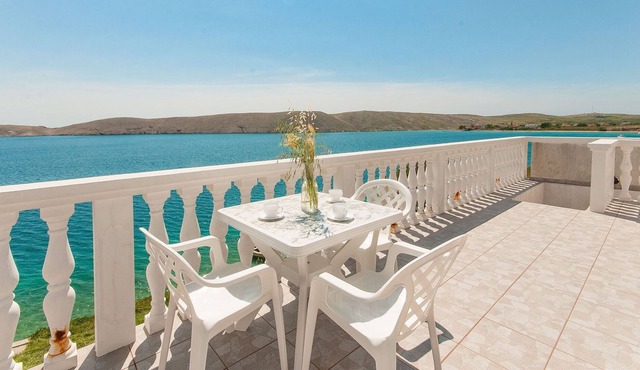 Apartments Tomo (13561-A4) - Vlasici - island Pag