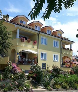 Apartments Topalović