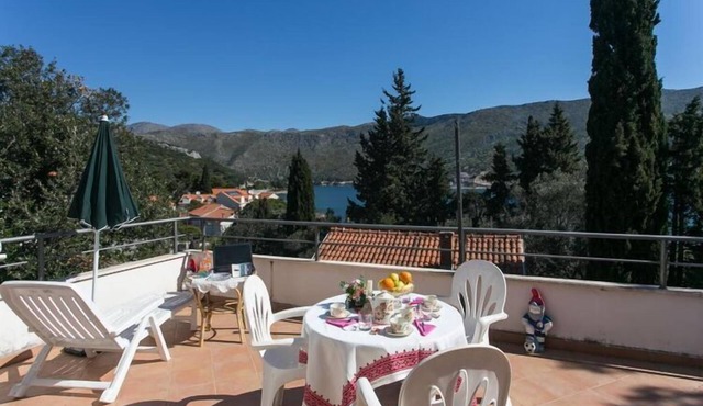 Apartments Tramonto - Studio Apartment with Balcony and Sea View