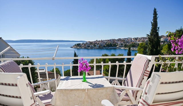 Apartments Vlado (122471-A2) - Okrug Gornji (Ciovo)