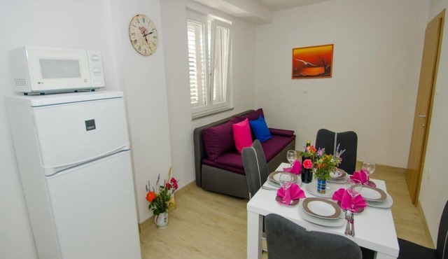 Apartments Vesela - Premium One Bedroom Apartment with Terrace and Partial Sea View