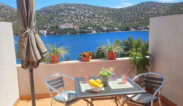 Apartments Vesna (53751-A2) - Skrivena Luka