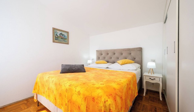 Apartments Villa Bok (58211-A3) - Okrug Gornji (Ciovo)