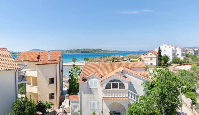 Apartments Villa Casia (33802-A3) - Srima (Vodice)