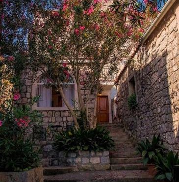 Apartments Villa Cardo