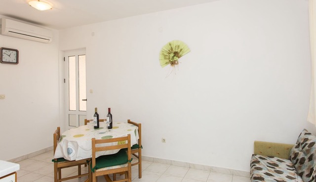 Apartments Villa Dingač- Borak - Comfort One Bedroom Apartment with Balcony and Sea View No. 4