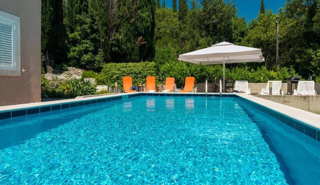 Apartments Villa Harmonia - One-Bedroom Apartment with Patio and Shared Pool