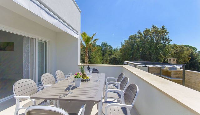 Apartments Villa V (32071-A1) - Vir - island Vir