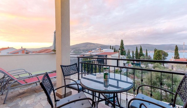 Apartments Villa Kameja