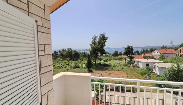 Apartments Villa Michele-Three Bedroom Apartment with Partial Sea View (Grejp)
