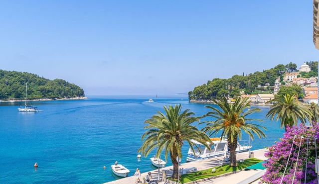 Apartments Villa Royale - Deluxe One Bedroom Apartment with Sea View