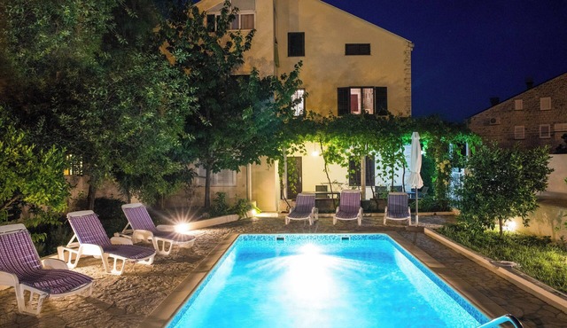Apartments Villa Roza