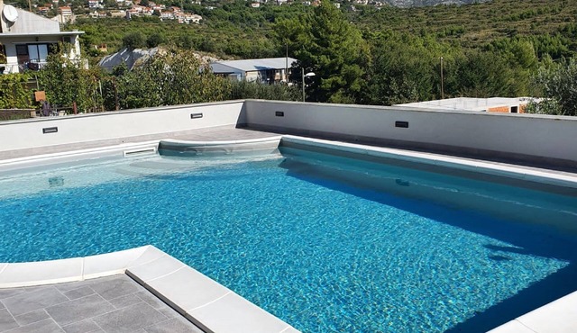 Apartments Villa Salona Sky