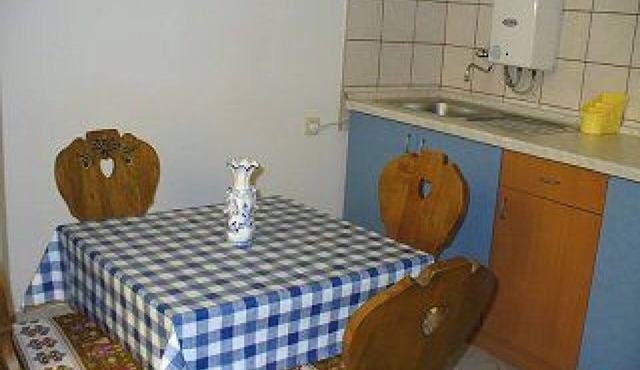 Apartments Vladimir (21671-A1) - Jadrtovac