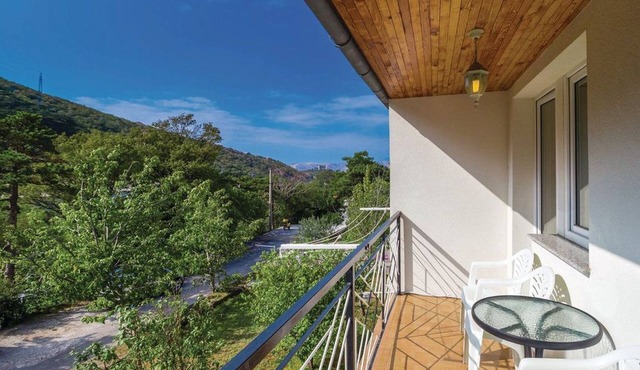 Apartments Vukelić (28751-A1) - Senj
