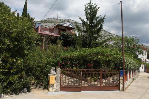 Apartments with parking space Starigrad, Paklenica - 6585