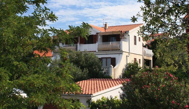 Apartments with parking space Jezera, Murter - 5109
