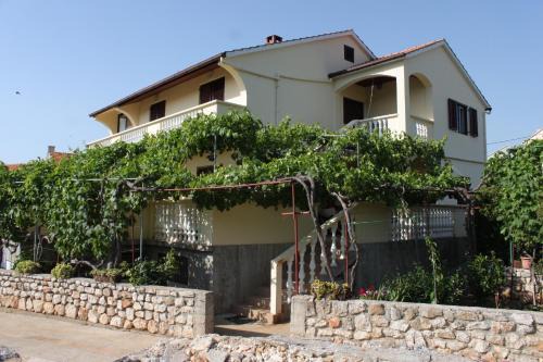 Apartments with parking space Sali, Dugi otok - 8136