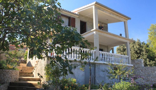 Apartments with parking space Rukavac, Vis - 8836