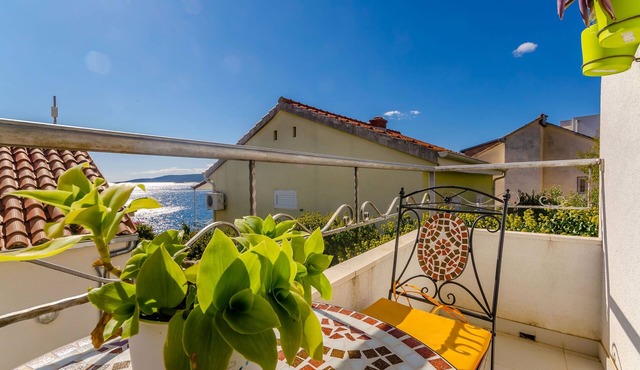Apartments Zdenka (37651-A1) - Okrug Donji (Ciovo)