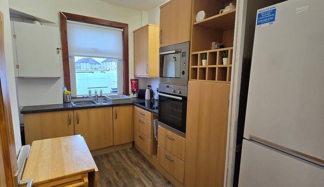 ApartmentSleeps5-Parking-Garden-PetsOk