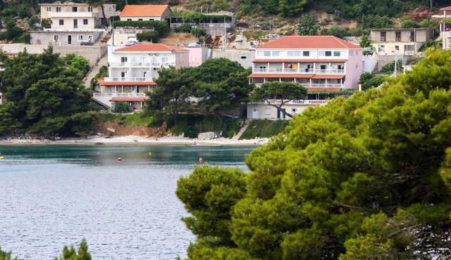 Apartmetns Franka Saplunara-One-Bedroom Apartment with Terrace and Sea View No2