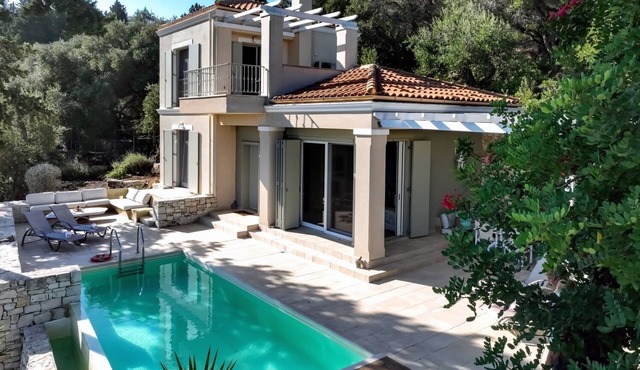 Apeiron I Villa - Two Bedroom Villa, Sleeps 4