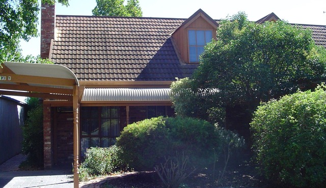 API 1 - 8 Berry St Moaman