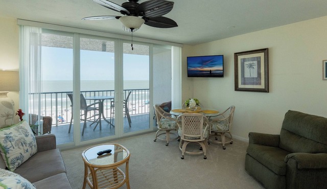 APOLLO 505 - Beach Front One Bedroom Condominium Reserve for Three Nights or Weekly!